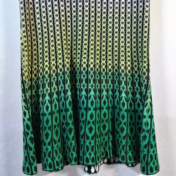 Nic+Zoe Ombré Twirl Jacquard Peplum Top Size PP - Picture 4 of 9